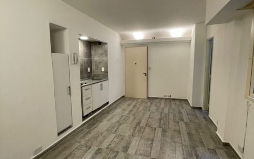 Monoambiente Impecable — Excelente Ubicación