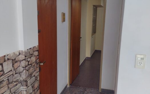 Alquiler dto 2 ambientes  (2do. Piso x escalera)