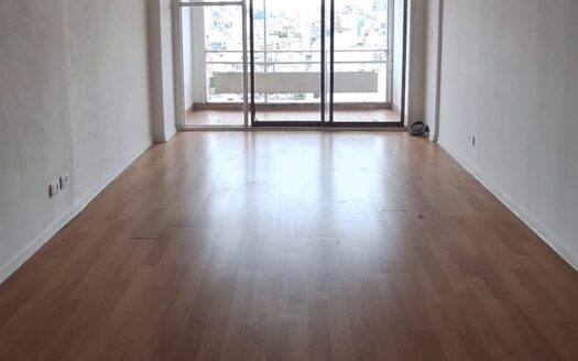 ALQUILER – AMPLIO DEPARTAMENTO 4 AMBIENTES EN FLORES