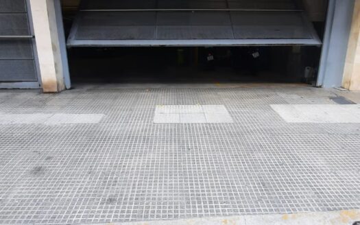 ALQUILER COCHERA.Calle Ancon al 5000.