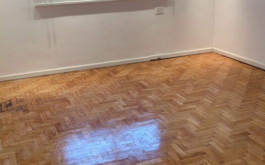 Semipiso 3 ambientes amplios, precio con expensas, ABL y AYSA incluidos