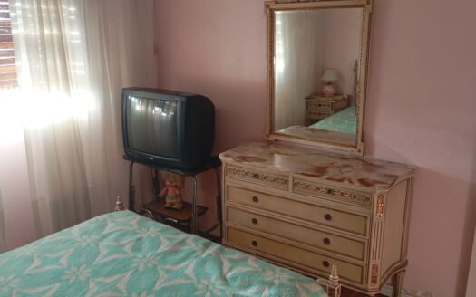 Alquilo departamento amoblado en excelentes condiciones y ubicacion