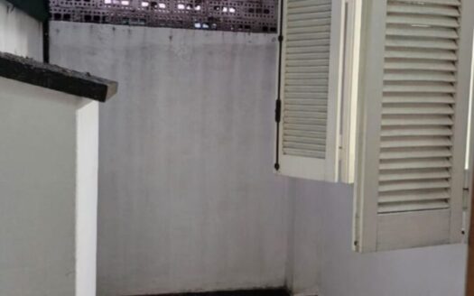 Departamento de dos ambientes y medio en mataderos