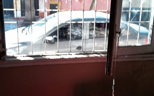 Venta Casa PH. 2 Amb. Frente. P/refaccionar