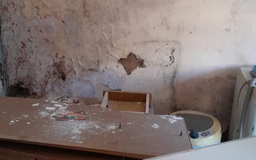 Venta Casa PH. 2 Amb. Frente. P/refaccionar