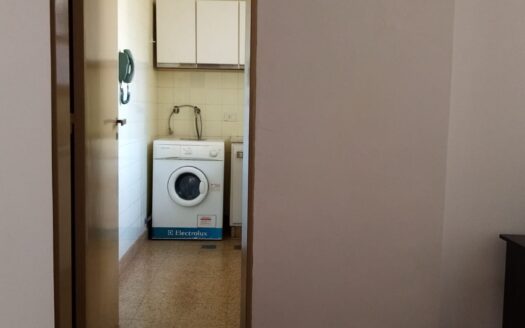 Dueño Vende 2 Amb. FRENTE CON BALCON (Recoleta)