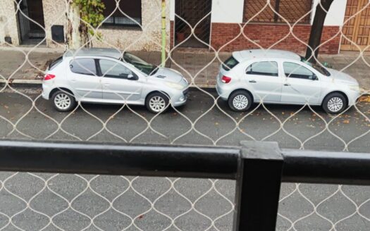 Alquiler Villa del Parque – 2 ambiente con Balcon. 11 6631 7920 – Sin expensas. Opcion Cochera Cubierta